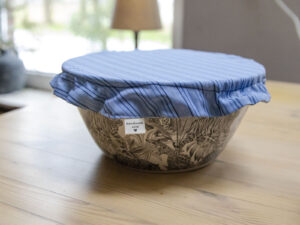 Herbruikbare afdekhoes blauw streepjes