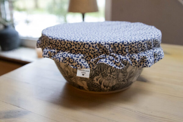 Herbruikbare afdekhoes blauw bloemetjes